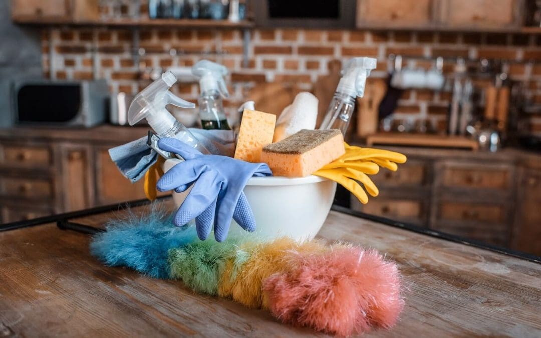 Homemade Cleaning Supplies Made Easy